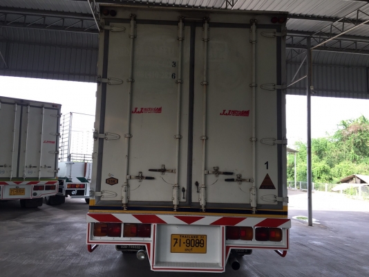 ขาย6ล้อHINO.MAGA.FG8JPLA Euro3.QDR.ซีรี่ย์500คอมมอลเรล 220เเรงรถห้างตู้เเห้ง10บานเปิดได้รอบยาว7.20เมตรปี2555(2012)ใช้งานได้เลยจัดไฟเเนนท์ได้สภาพสวยราคา1,450,000บาท ดูรถได้ที่เต็นท์รถ JJ.AUTOCAR 2 หลังวัดจันทรารามติดถนนเพชรเกษมหลักกิโลเมตรที่68.5 ฝั่งขาเข้