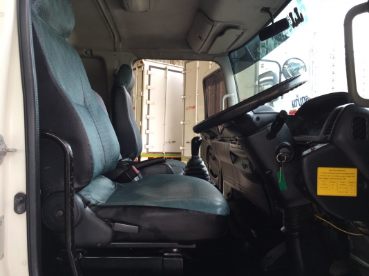 ขาย6ล้อHINO.MAGA.FG8JPLA Euro3.QDR.ซีรี่ย์500คอมมอลเรล 220เเรงรถห้างตู้เเห้ง10บานเปิดได้รอบยาว7.20เมตรปี2555(2012)ใช้งานได้เลยจัดไฟเเนนท์ได้สภาพสวยราคา1,450,000บาท ดูรถได้ที่เต็นท์รถ JJ.AUTOCAR 2 หลังวัดจันทรารามติดถนนเพชรเกษมหลักกิโลเมตรที่68.5 ฝั่งขาเข้