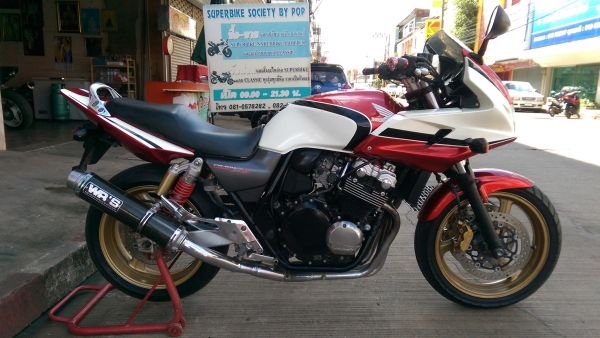 ขายคับ CB400 TECH3 SUPER BOLDOR Y2007 กญแจชิฟ สีสวย ท่อแต่ง แฮนด์บาร์ อินวอยส์ สรรพสามิตร ราคา 95500 บาท ส่งได้ทั่วไทยคับ สนใจติดต่อ 081-0578282 FACEBOOK ชาญณรงค์ ป๊อป ชัยอมฤต ไอดีไลน์ POPBIGBIKESAKON คับ สนใจรถสวย ถูก ดี ต้อง POP BIGBIKE SAKONNAKHON คลิป
