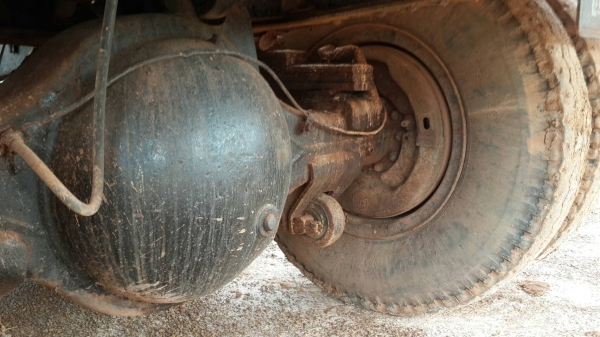 ขายด่วน MITSUBISHI FN527MA  สภาพพร้อมใช้งาน 10 SPEED  เครื่องเกียร์ดี ยางพร้อมใช้งาน เอกสารเล่มทะเบียน