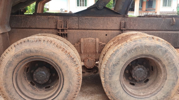 ขายด่วน MITSUBISHI FN527MA  สภาพพร้อมใช้งาน 10 SPEED  เครื่องเกียร์ดี ยางพร้อมใช้งาน เอกสารเล่มทะเบียน