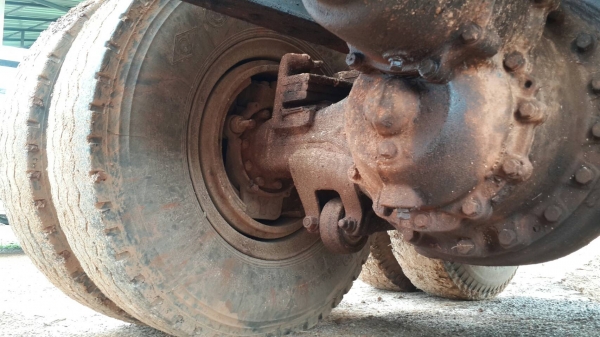 ขายด่วน MITSUBISHI FN527MA  สภาพพร้อมใช้งาน 10 SPEED  เครื่องเกียร์ดี ยางพร้อมใช้งาน เอกสารเล่มทะเบียน