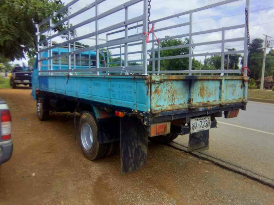 อีซูซุ ขนาด 100 แรงม้า เครื่องเดิม ปีจดทะเบียน 2542 98 แรงม้า อีซูซุ ขนาด 100 แรงม้า เครื่องเดิม ปีจดทะเบียน 2542 98 แรงม้า