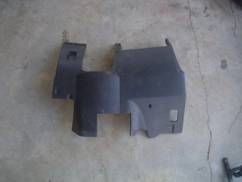 ต้องการขาย แผงปิดใต้พวงมาลัย BMW E28