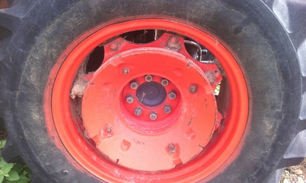 Kubota m9540 ปี55 หาง3 ใบดัน 4พันก่าชั่วโมง เล่มพร้อมโอน