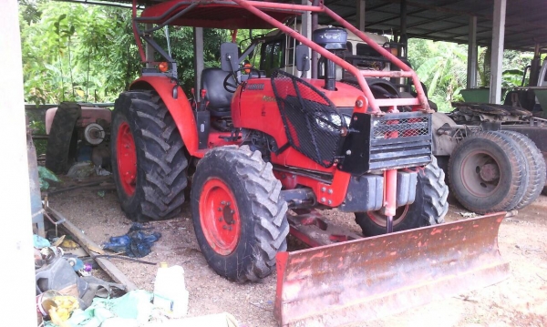 Kubota m9540 ปี55 หาง3 ใบดัน 4พันก่าชั่วโมง เล่มพร้อมโอน