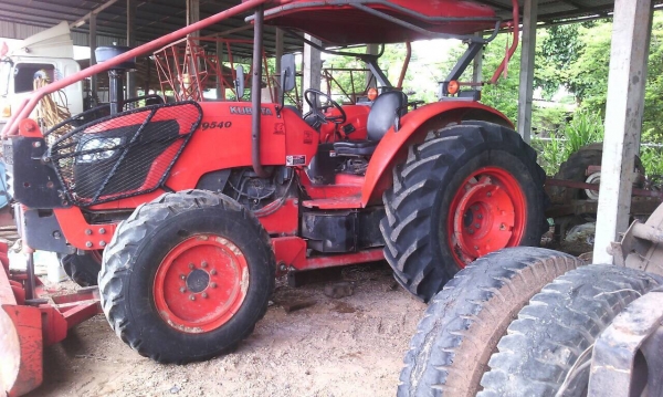 Kubota m9540 ปี55 หาง3 ใบดัน 4พันก่าชั่วโมง เล่มพร้อมโอน