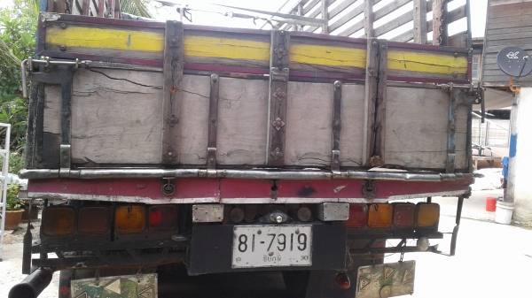 ขายรถสิบล้อ เพลาเดียว ร็อคกี้175 FVM สนใจติดต่อ0896252299 ต้น