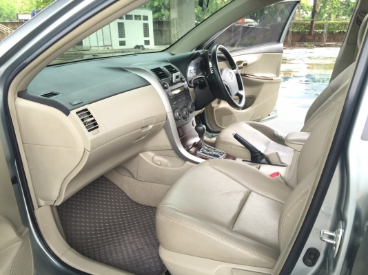 2011 TOYOTA ALTIS 1.6E CNG สีเทา