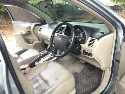 2011 TOYOTA ALTIS 1.6E CNG สีเทา