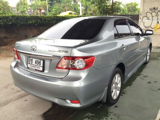 2011 TOYOTA ALTIS 1.6E CNG สีเทา