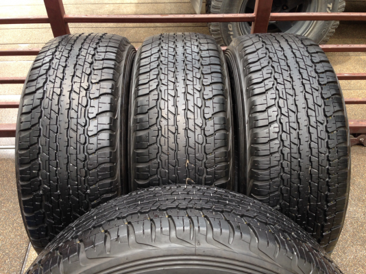 ยาง Dunlop 265 65 17 กลางปี15 ดอกเต็ม ราคาไม่แพง