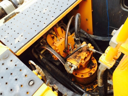 รถแบคโฮ HYUNDAI เลขไมล์ 7,700 ชั่วโมง รถสภาพใหม่ ราคาต่อรองได้.