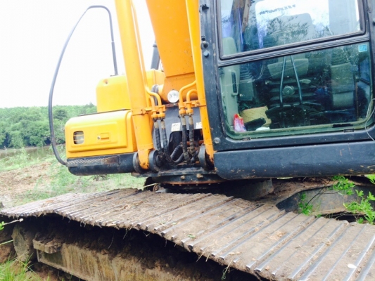 รถแบคโฮ HYUNDAI เลขไมล์ 7,700 ชั่วโมง รถสภาพใหม่ ราคาต่อรองได้.