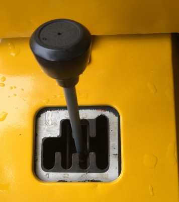 ขายครับดั้ม 8 ล้อ MITSUBISHI DD180 จากญี่ปุ่น เครื่องดีเซล ชั่วโมงการใช้งานน้อย