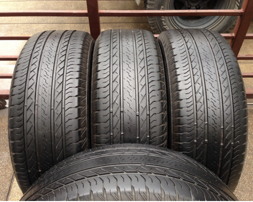 ยาง Bridgestone 265 65 17 ปลายปี15 ดอกเยอะ ราคาไม่แพง ยาง Bridgestone 265 65 17 ปลายปี15 ดอกเยอะ ราคาไม่แพง