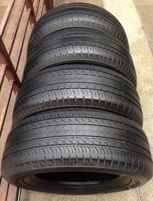 ยาง Bridgestone 265 65 17 ปลายปี15 ดอกเยอะ ราคาไม่แพง ยาง Bridgestone 265 65 17 ปลายปี15 ดอกเยอะ ราคาไม่แพง