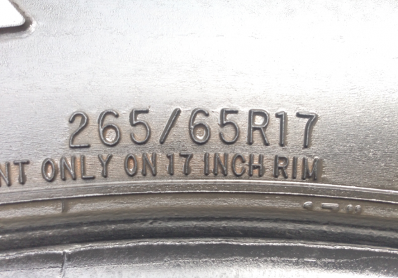 ยาง All Cooper 265 65 17 ปลายปี12 ดอกเยอะ ราคาไม่แพง