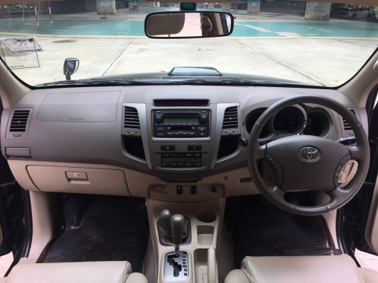 2005 TOYOTA FORTUNER 3.0V สีดำ 4WD