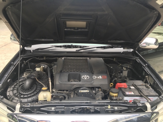 2005 TOYOTA FORTUNER 3.0V สีดำ 4WD