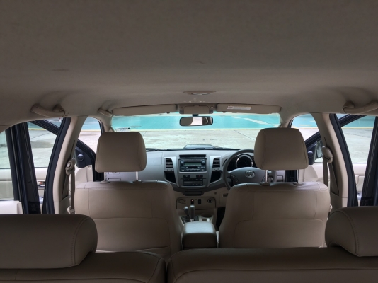 2005 TOYOTA FORTUNER 3.0V สีดำ 4WD