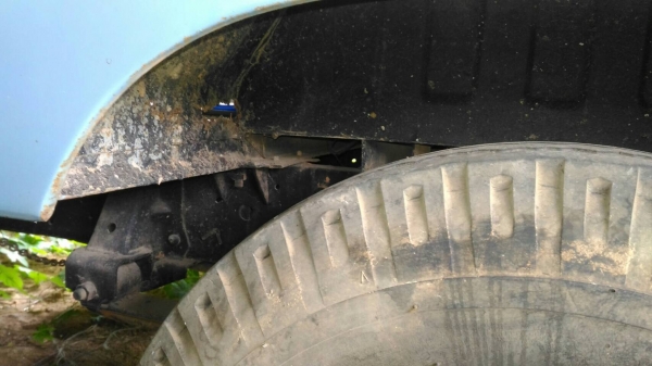 รถอีซูซุ 4 ล้อ NKR 88 แรงม้า. ปี 38.     สนใจติดต่อ  081 - 6079515