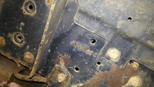 รถอีซูซุ 4 ล้อ NKR 88 แรงม้า. ปี 38.     สนใจติดต่อ  081 - 6079515