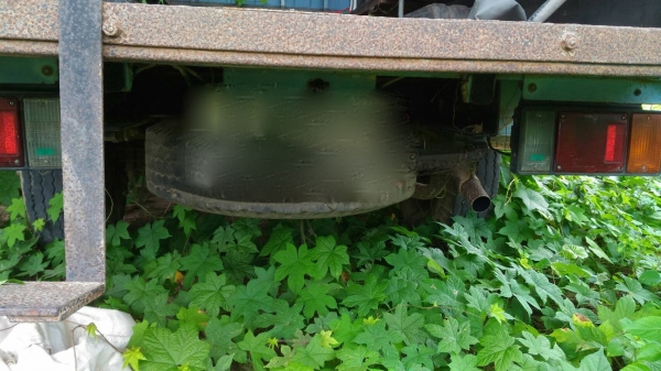 รถอีซูซุ 4 ล้อ NKR 88 แรงม้า. ปี 38.     สนใจติดต่อ  081 - 6079515