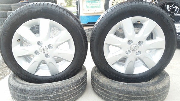 ขายล้อNISSAN March15 ยาง175/65/1 ปี13  4 ล้อ
