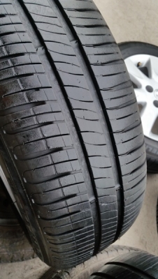 ขายล้อNISSAN March 15 ยาง175/65/15  4 ล้อ