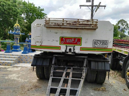 ขายหางพื้นเรียบ 3 คานแท้ๆของอู่ เอสที ST ปี 51 หางสวย สีลายสวย