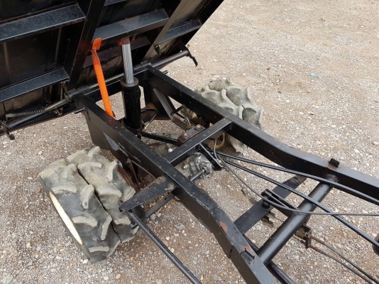 ขายรถบรรทุกดั้มล้อยางเก่านอก YAMAGUCHI