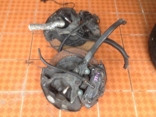 ปั้มเบ้นเเท้ BREMBO 4 POT เก่าญี่ปุ่นเเท้brembo 4 pot ของ AMG ของ sl500 ใส่จานได้ตั้งแต่ 300-355 mm ตรงรุ่น w201, W124, w210, w202, w203,w208, w211 w209 สีเดิมๆผ้าเบรคยังหนาอยู่สภาพดี ปั้มเบ้นเเท้ BREMBO 4 POT เก่าญี่ปุ่นเเท้brembo 4 pot ของ AMG ของ sl500 ใส่จานได้ตั้งแต่ 300-355 mm ตรงรุ่น w201, W124, w210, w202, w203,w208, w211 w209 สีเดิมๆผ้าเบรคยังหนาอยู่สภาพดี