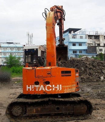 HITACHI EX60 URG