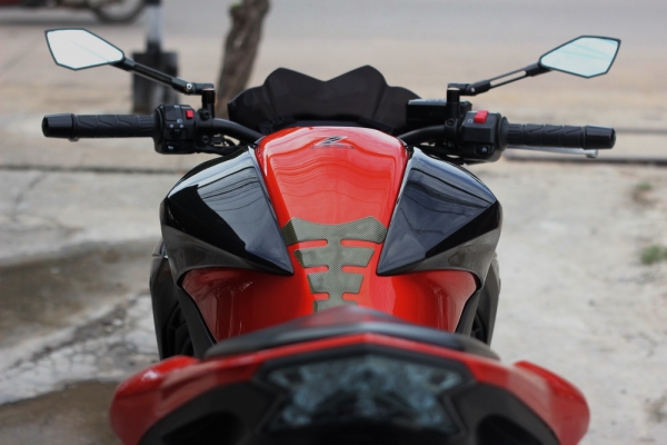 <เอิร์ท พิดโลก> z800 2013 สภาพสวย <เอิร์ท พิดโลก> z800 2013 สภาพสวย