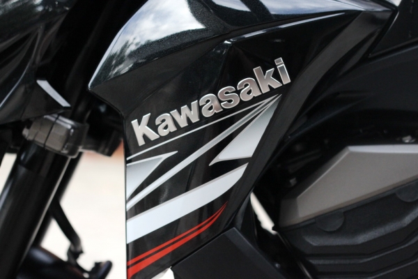 <เอิร์ท พิดโลก> z800 2013 สภาพสวย <เอิร์ท พิดโลก> z800 2013 สภาพสวย