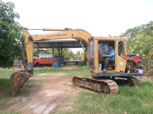 ขายด่วนรถแบคโฮ โคมัชสุ pc 60 รุ่น 3 สภาพพร้อมใช้งาน