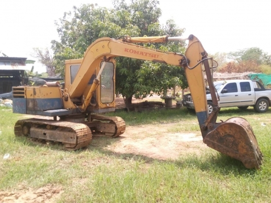 ขายด่วนรถแบคโฮ โคมัชสุ pc 60 รุ่น 3 สภาพพร้อมใช้งาน