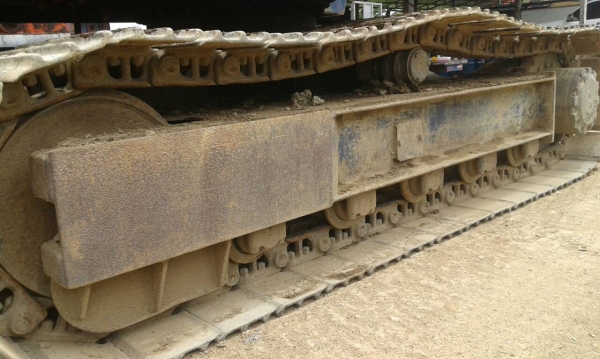 ขายรถขุด ยี่ห้อ YUTANI YS400 เครื่อง MITSUBISHI 6 สูบ ปั๊มเฟือง 2 ตอน คอนโทรลลูกหมาก สินค้าเก่านอก ใช้งานในไทย 1 ปี รถใช้งานได้ปกติ ราคา 270,000 บาท