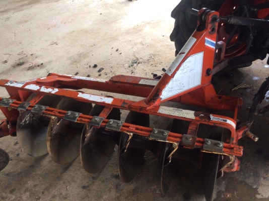 ขายรถไถ36แรงอุปกรณ์3ชิ้น