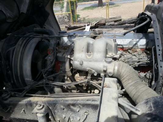 รถอีซูซุ 6 ล้อ ติดเครน 5 ตัน. FTR  200 แรงม้า. ปี 48.    สนใจติดต่อ  081 - 6079515