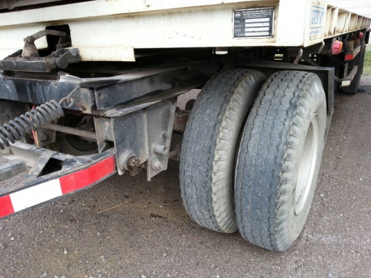 ขายหางพ่วง  สามมิต  2  เพลา.  ปี 54.  ,  ( * มี ขาย 4 หาง. )     สนใจติดต่อ  081 - 6079515