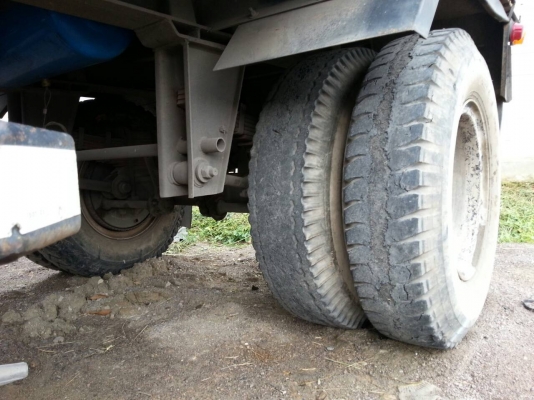 ขายหางพ่วง  สามมิต  2  เพลา.  ปี 54.  ,  ( * มี ขาย 4 หาง. )     สนใจติดต่อ  081 - 6079515