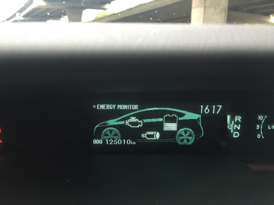 toyota prius 1.8 สีขาว ปี 2011 รถสวยมีเสน่ห์มาก พร้อมใช้งาน toyota prius 1.8 สีขาว ปี 2011 รถสวยมีเสน่ห์มาก พร้อมใช้งาน