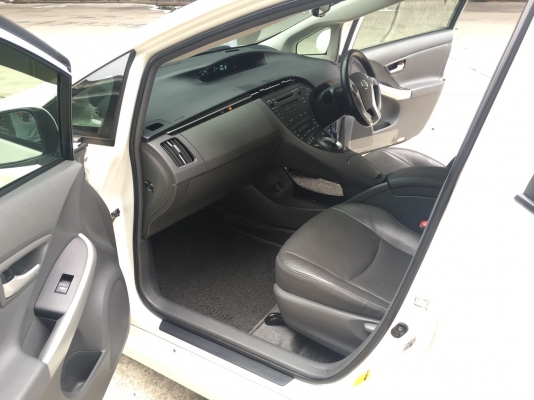 toyota prius 1.8 สีขาว ปี 2011 รถสวยมีเสน่ห์มาก พร้อมใช้งาน toyota prius 1.8 สีขาว ปี 2011 รถสวยมีเสน่ห์มาก พร้อมใช้งาน