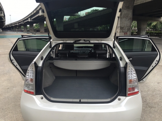 toyota prius 1.8 สีขาว ปี 2011 รถสวยมีเสน่ห์มาก พร้อมใช้งาน toyota prius 1.8 สีขาว ปี 2011 รถสวยมีเสน่ห์มาก พร้อมใช้งาน