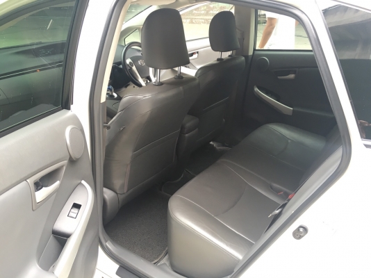 toyota prius 1.8 สีขาว ปี 2011 รถสวยมีเสน่ห์มาก พร้อมใช้งาน toyota prius 1.8 สีขาว ปี 2011 รถสวยมีเสน่ห์มาก พร้อมใช้งาน