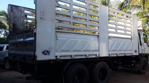 ขายด่วน HINO FL1J สภาพสวยพร้อมใช้งาน รถปี43 ยางดีพร้อมใช้งานคัชชีสวย  ภายในเรียบร้อย เอกสารพร้อมโอน