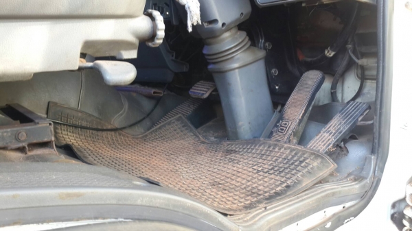 ขายด่วน HINO FL1J สภาพสวยพร้อมใช้งาน รถปี43 ยางดีพร้อมใช้งานคัชชีสวย  ภายในเรียบร้อย เอกสารพร้อมโอน