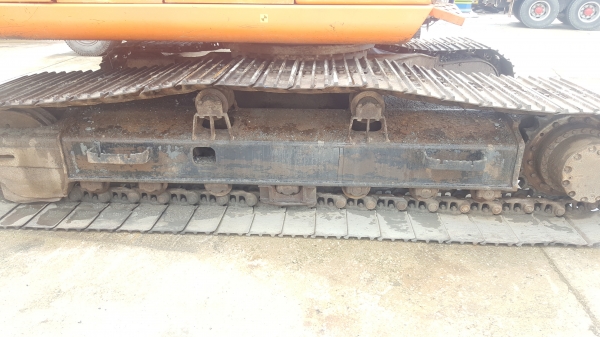 แบคโฮ HITACHI รุ่น ZX200-1